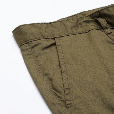 Men Olive Green Pure Cotton Solid Cargo Shorts